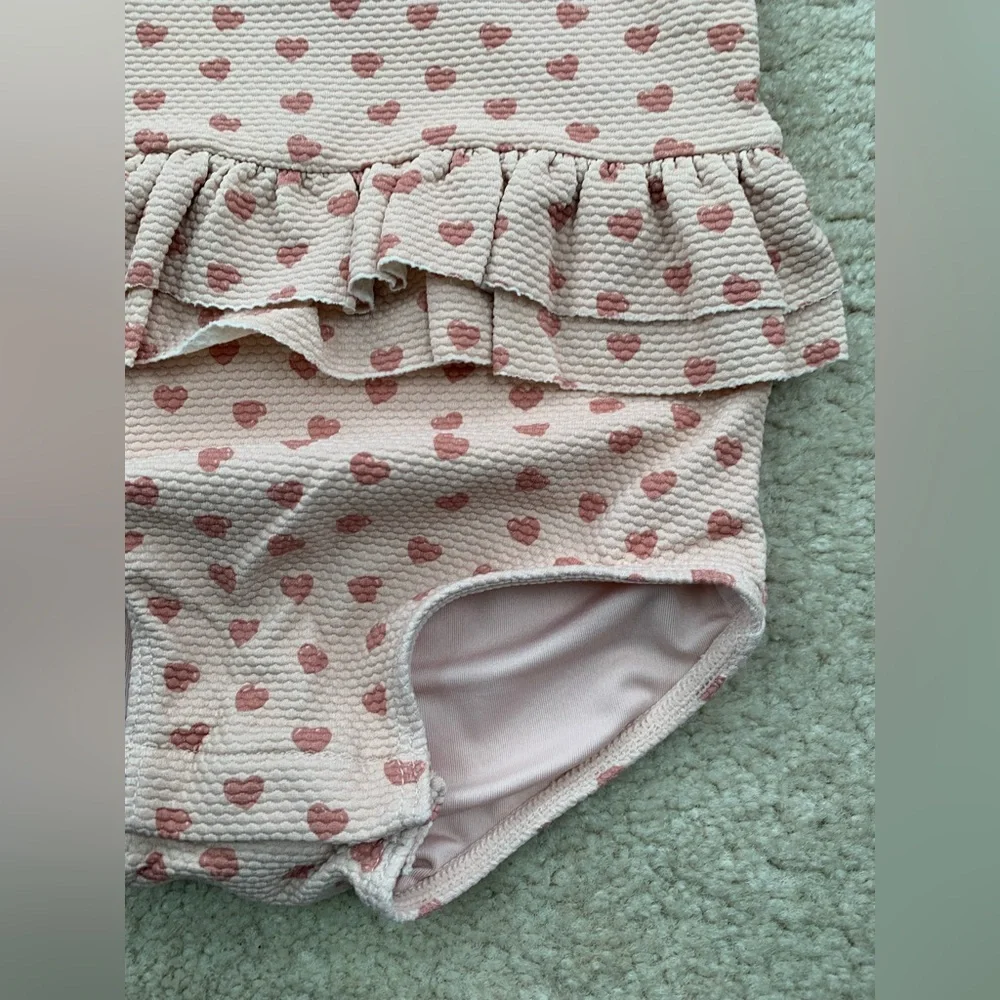 Quincy Mae Size 18-24 Months Hearts Print Ruffled One Piece Neutral Swimsuit